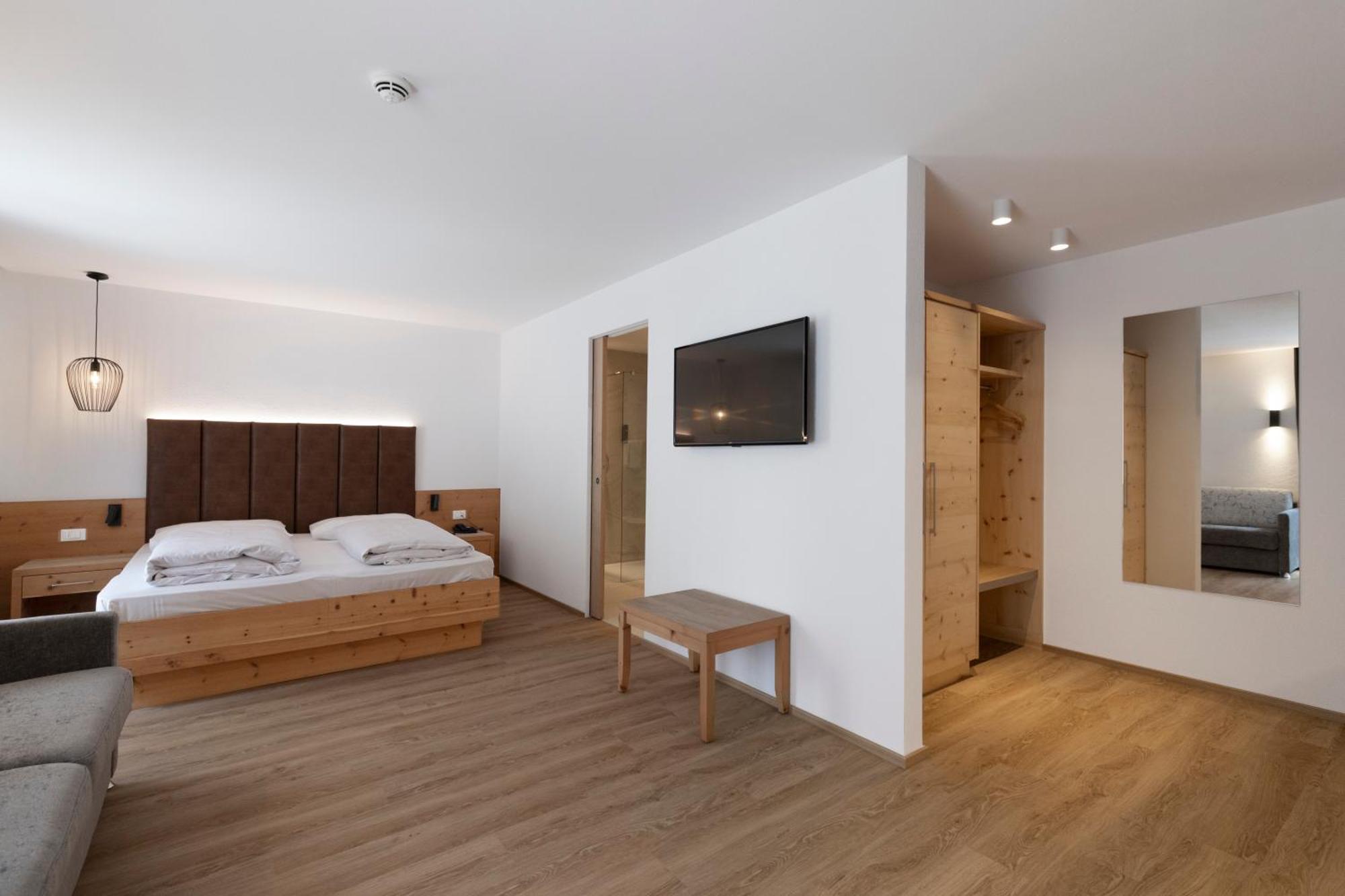 Zur Bruecke - Your Home In Heart Of South Tyrol, With Brixencard And Free Parking 포르테자 외부 사진